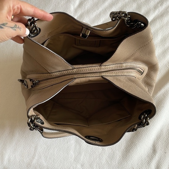 Coach Edie Turnlock shoulder bag / like new / F1748-36855 /gray leather - Picture 3 of 11